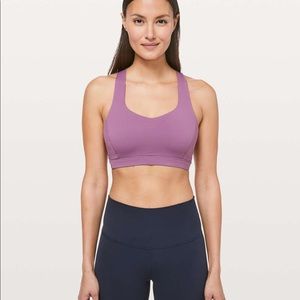 Lululemon 🍋 Free to Be Serene bra size 6